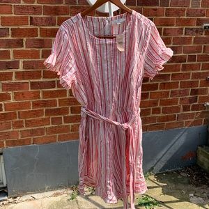 Loft Plus Pink White Short Sleeve Belted Rumper with Pockets Sz 18